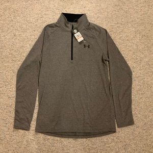 Mens lightweight Under Armour shirt